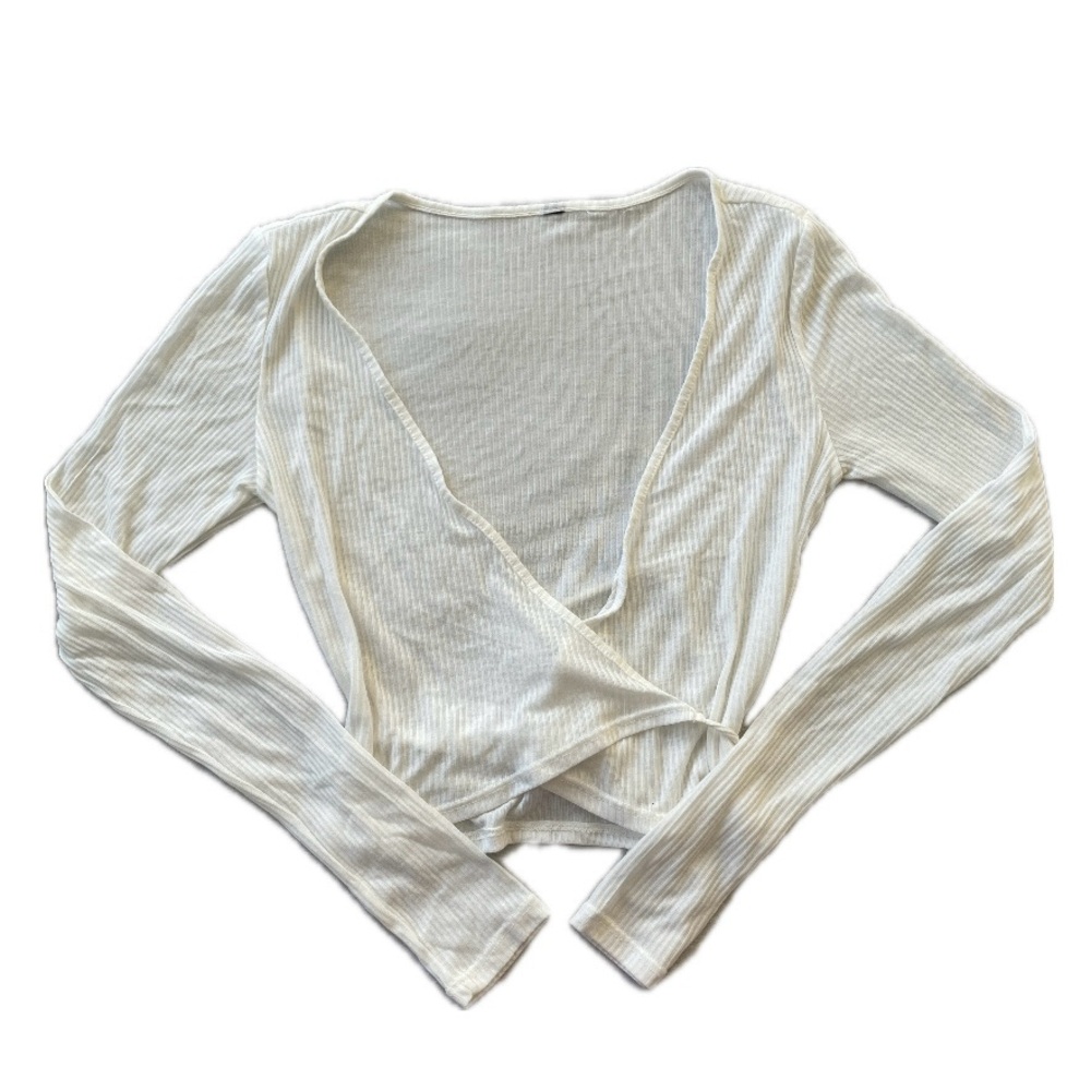 ✰ H&M Divided White Wrap Cardigan ✰